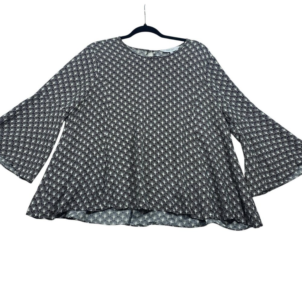 Black & White Geometric Bell-Sleeve Blouse - Picture 12 of 15